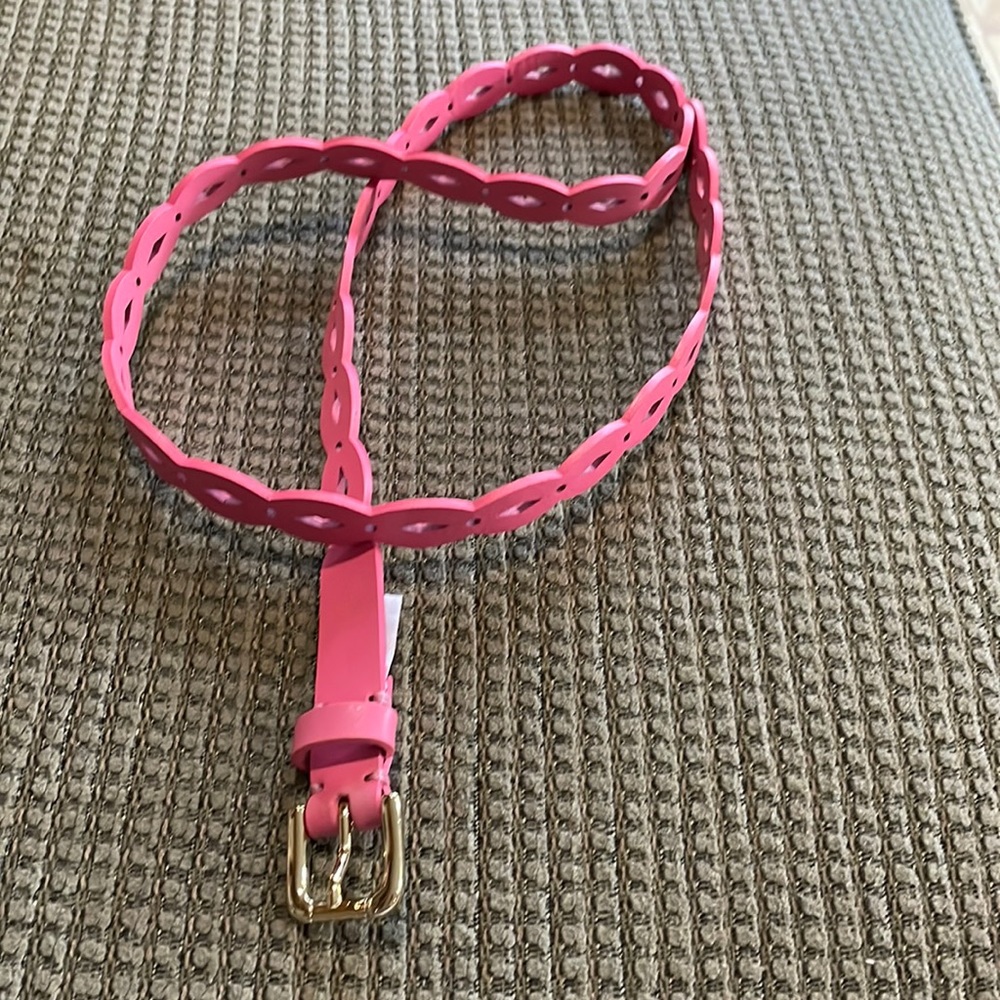 Lands’ End pink leather belt (sz m)